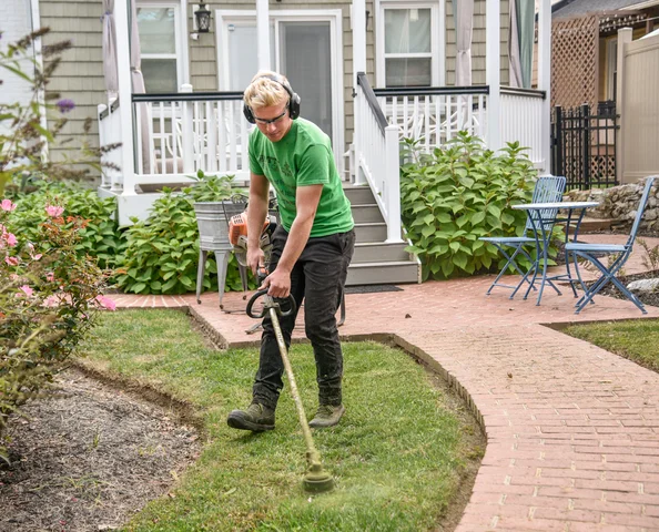 Green Thumb Lawn Maintenance