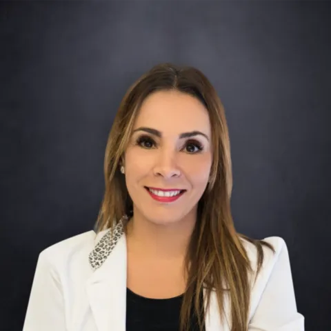 Dra. Mariana Diaz España