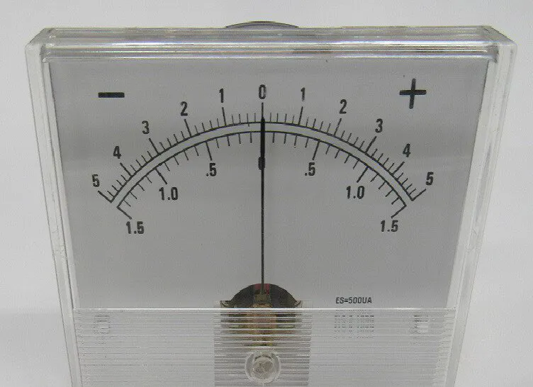 Zero-Center Voltmeter, 0-15V