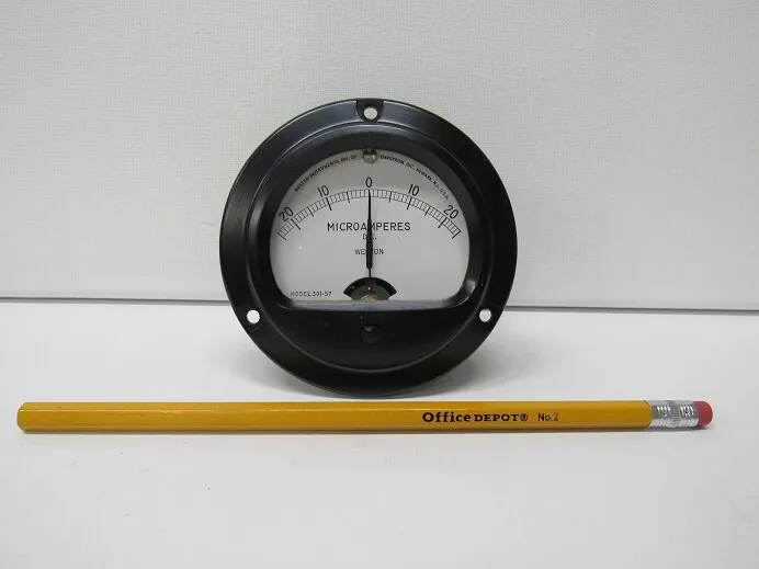 Zero-Center DC Microammeter Galvanometer, 20-0-20 uA, 2.75″