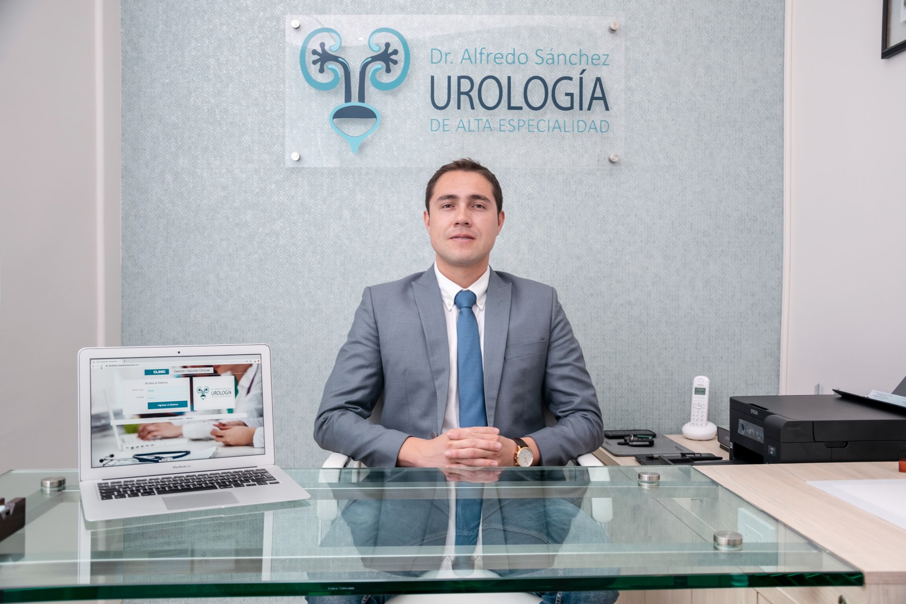 Entrevistas Dr. Alfredo Sánchez Urólogo