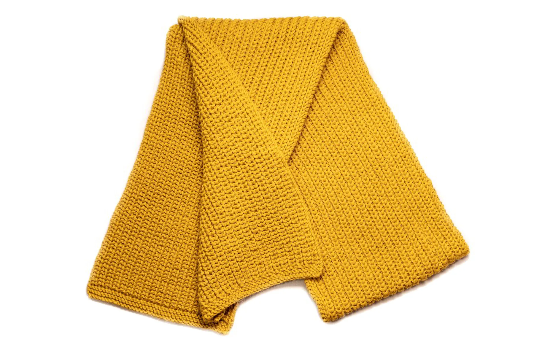 Вълнен класически шал в цвят горчица