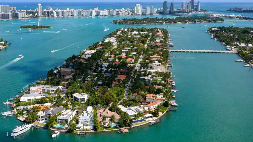 Why a Helicopter Tour Is the Best Way To Sightsee in Miami