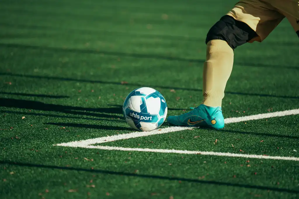 Sore Legs After Football? Why It Happens and How to Fix It (2026)
