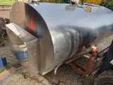 Mueller o-600, 2500 liter storage tank