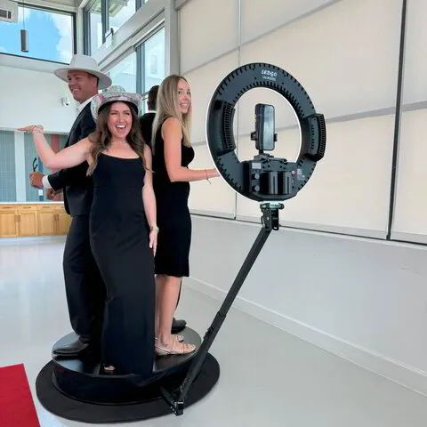 360 Photo Booth Rental Houston, TX | Oh Snap Station Co.