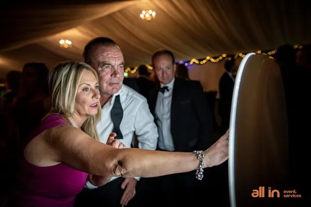 social photo booth rental - digital photo booth rental - all in event services