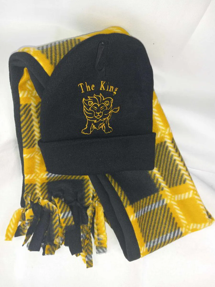  The King Embroidered Scarf Set!