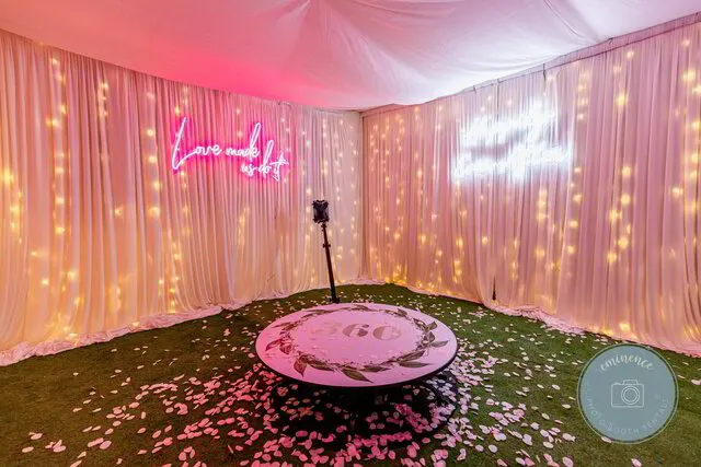 360 Photo Booth Rental Chicago | Eminence Photo Booth Rental
