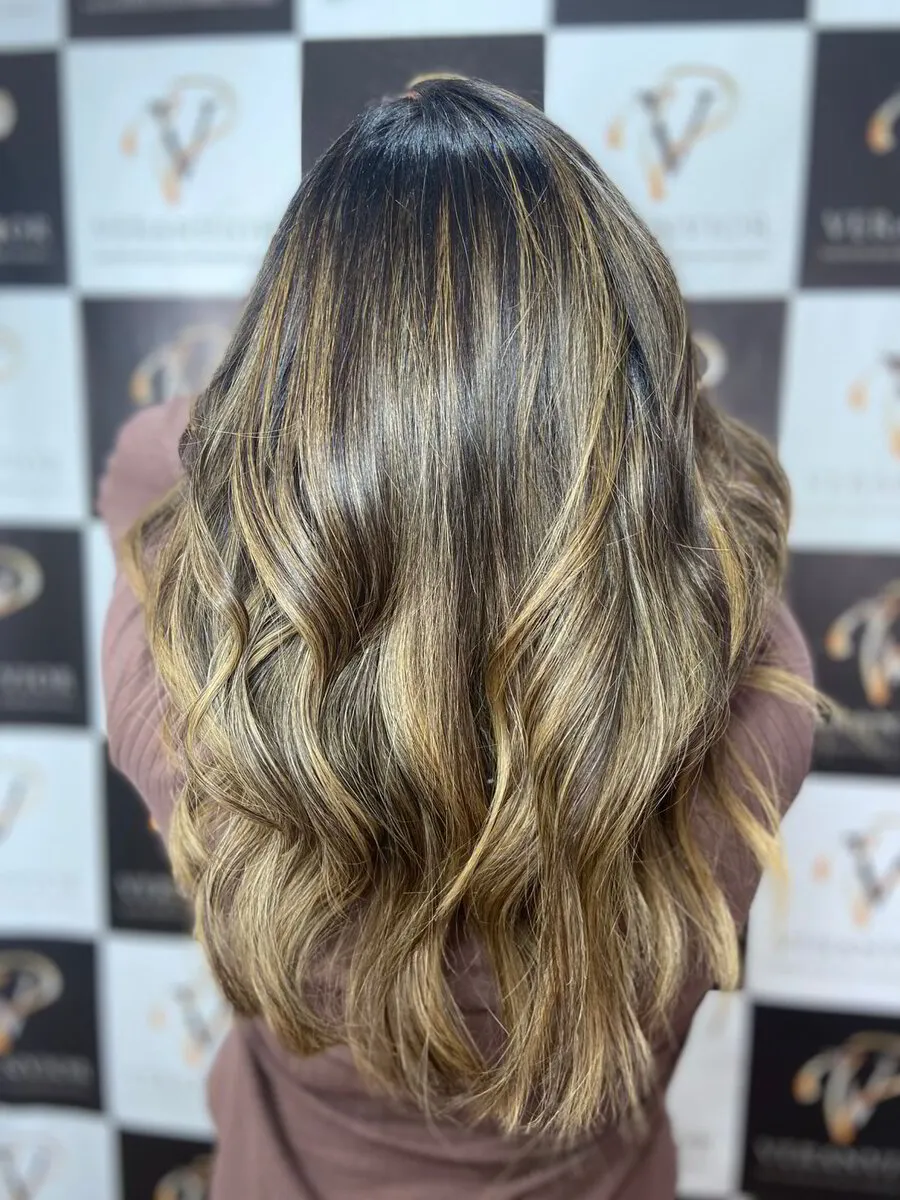 Balayage & Babylight: La revolución en la coloración capilar