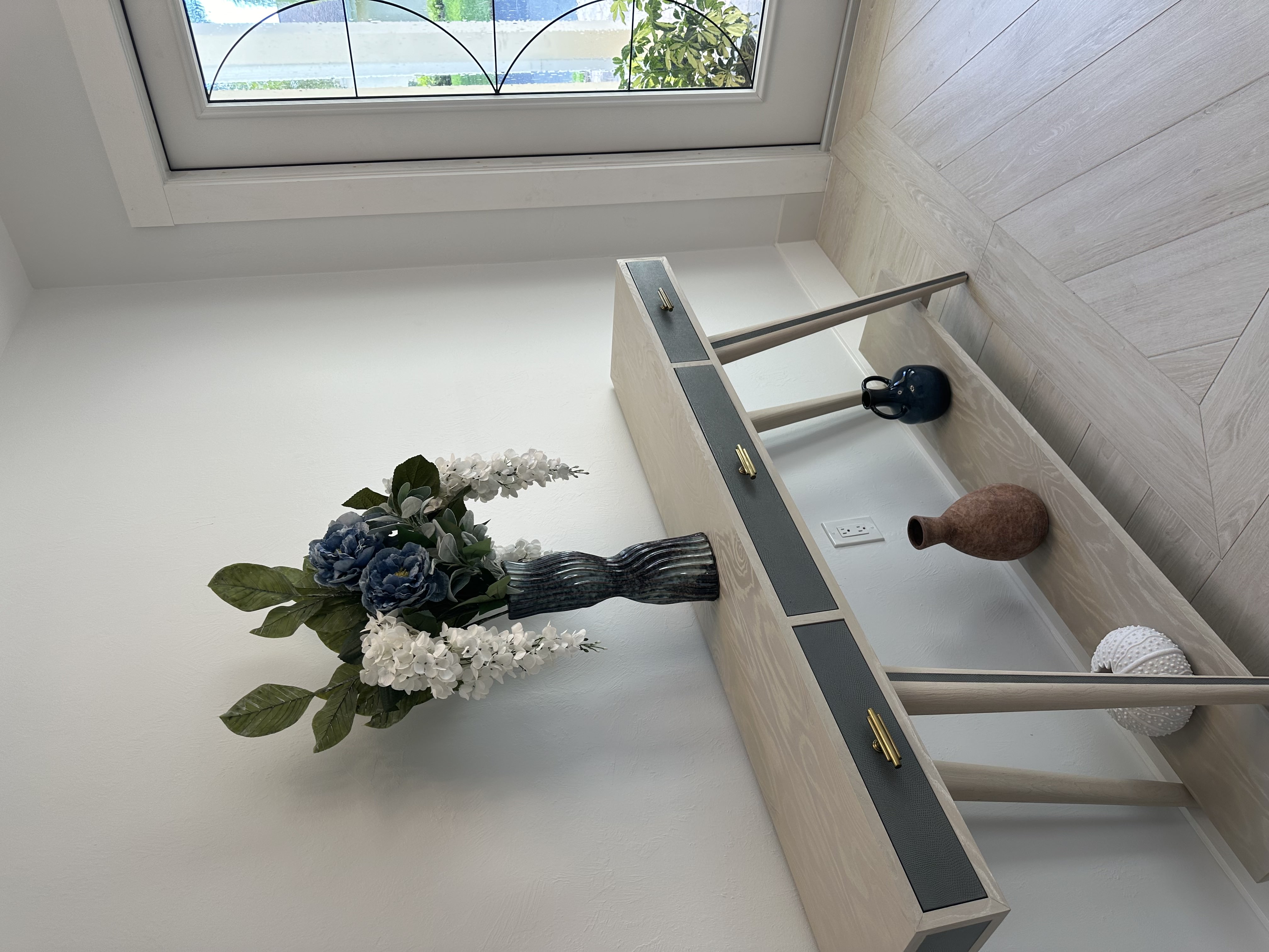 Curated Décor Design