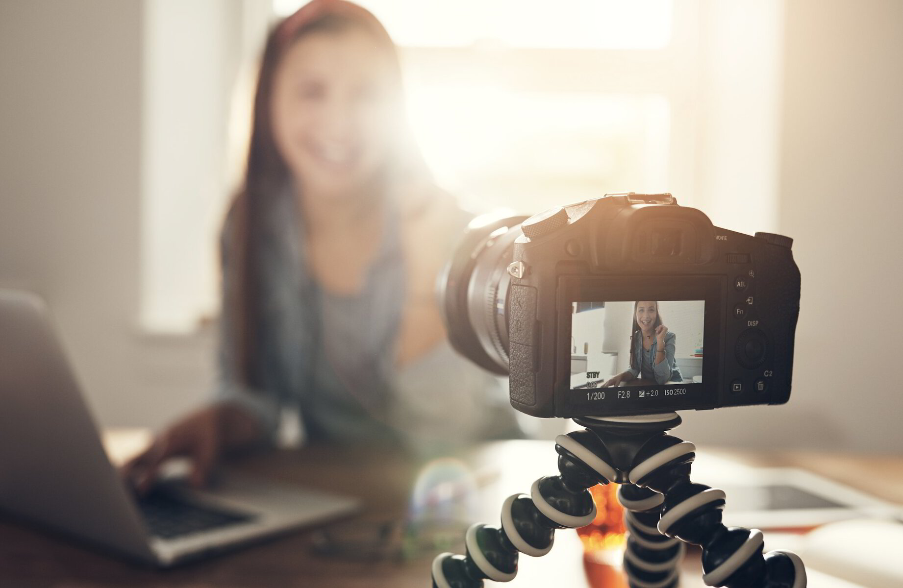 The Enigmatic Della Vlogs: Unlocking Her Unprecedented  : Financial Reports Latest Bio & News
