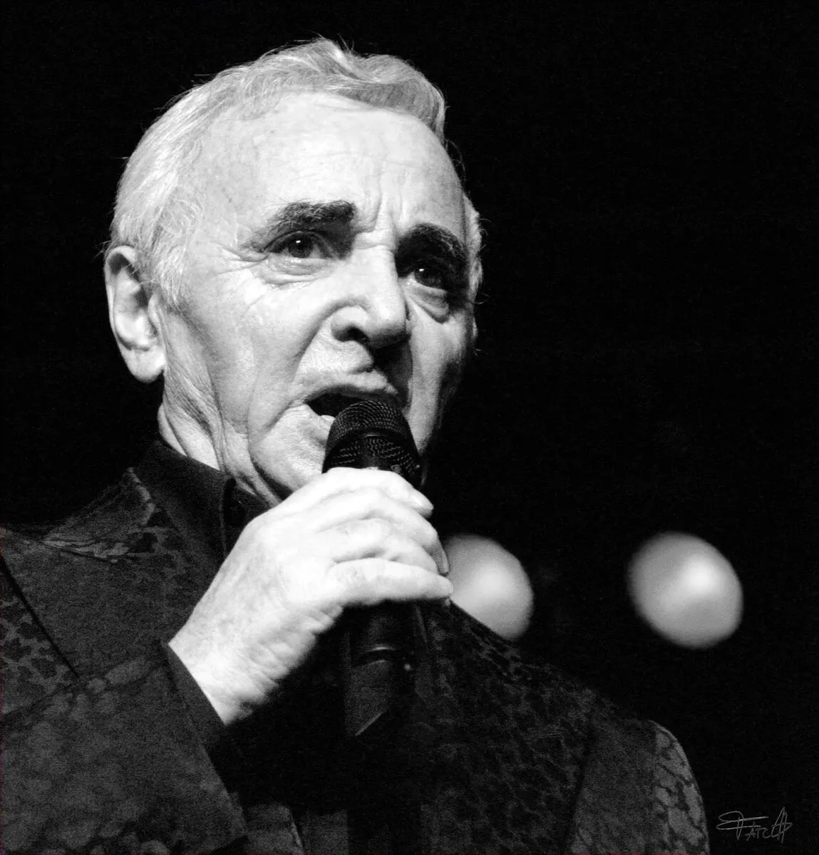 Portrait de charles aznavour réalisé par Fatch photographe Baixes fabrice  