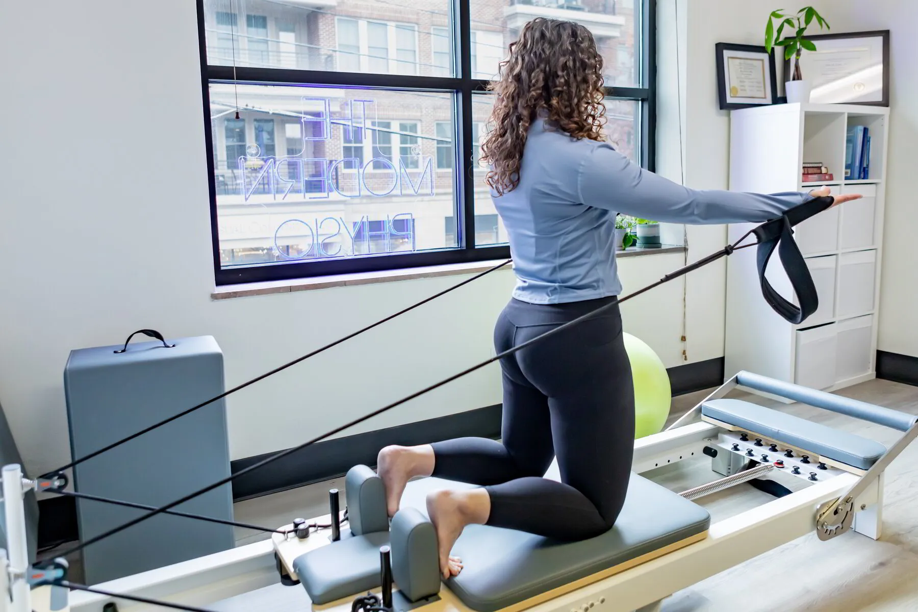 Can Pilates-Based Physical Therapy Actually Build Muscle? Yes—Here’s How