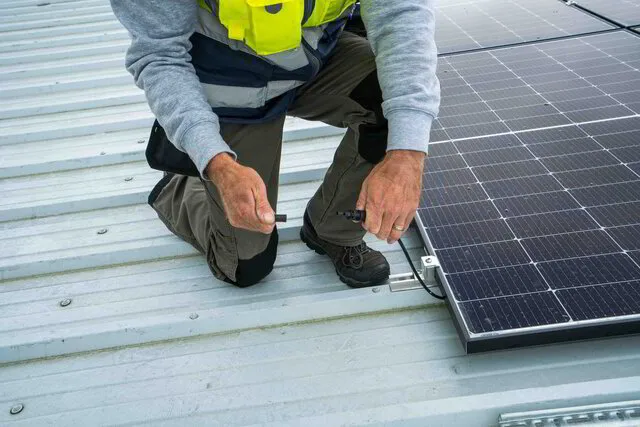 solar commercial services