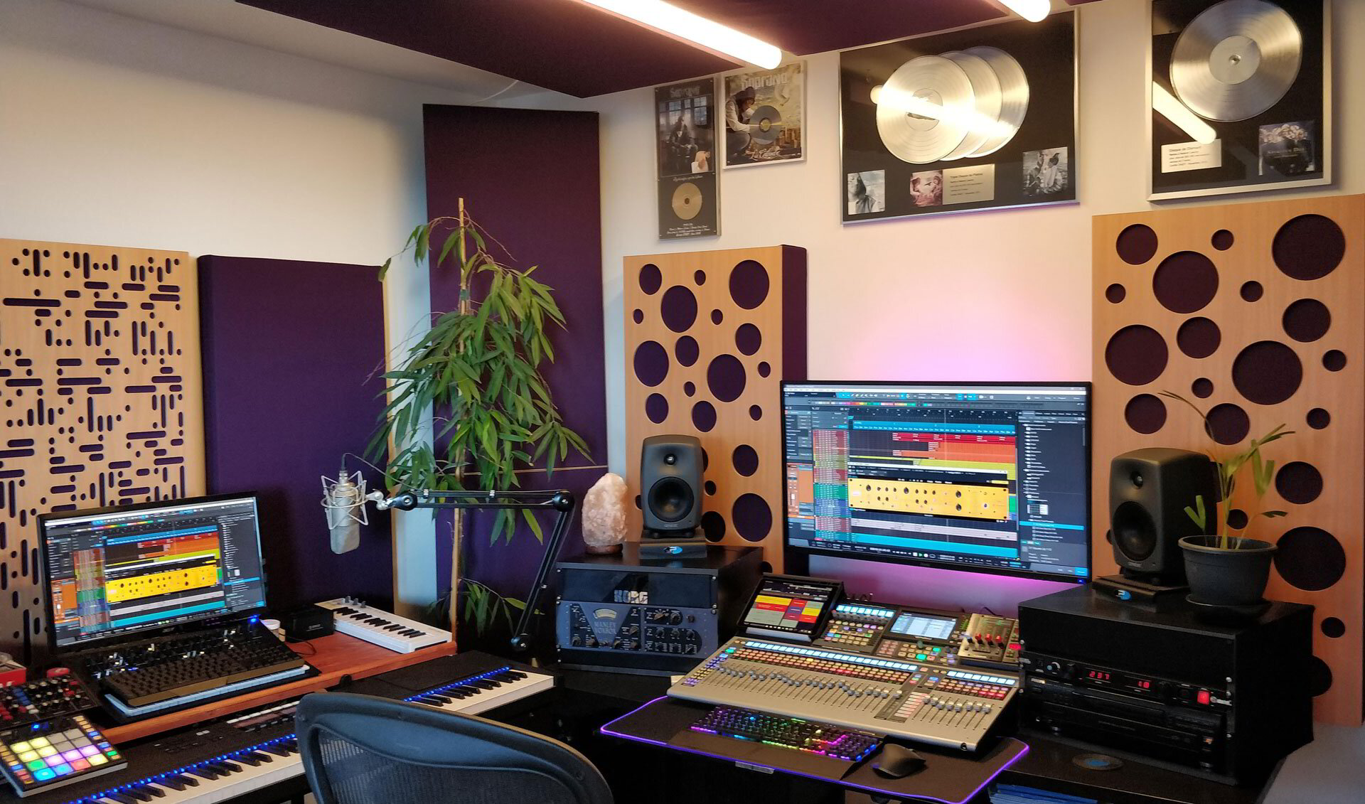 Studio primé pour tous, mixage, mastering et production on line.
