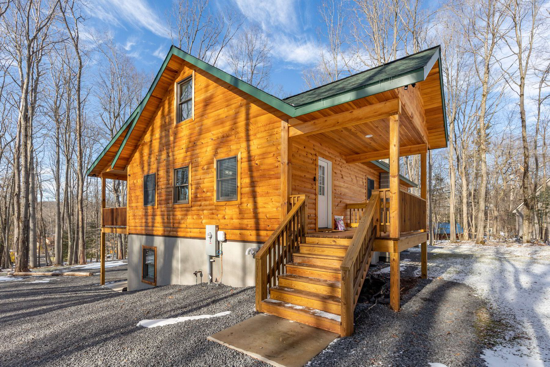 Lodge with Hot Tub on Rent for Holiday Deep Creek Rentals