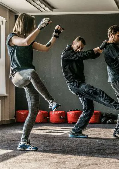 Self-defence classes for women - Krav Pro