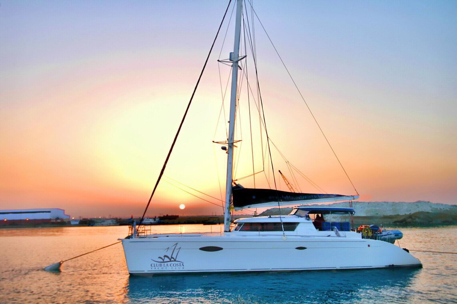 yacht rental 2 days