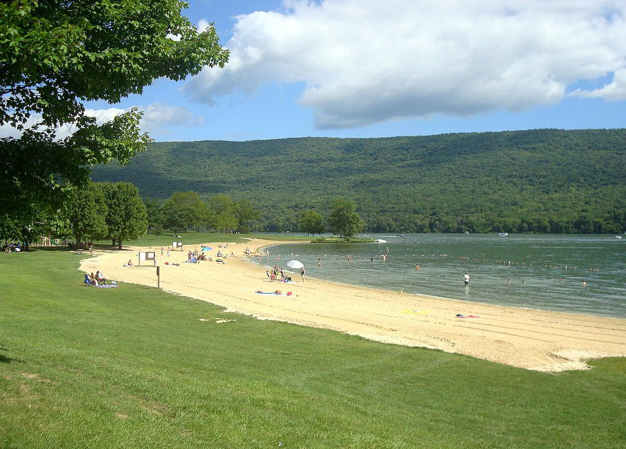 To Lakeview Retreat 2 Bedroom House Near Lake Wallenpaupack