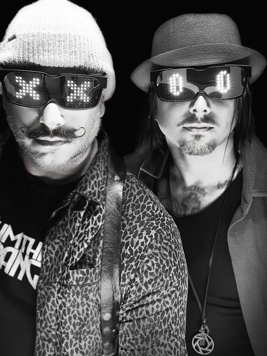 Sumthing Strange Official Website