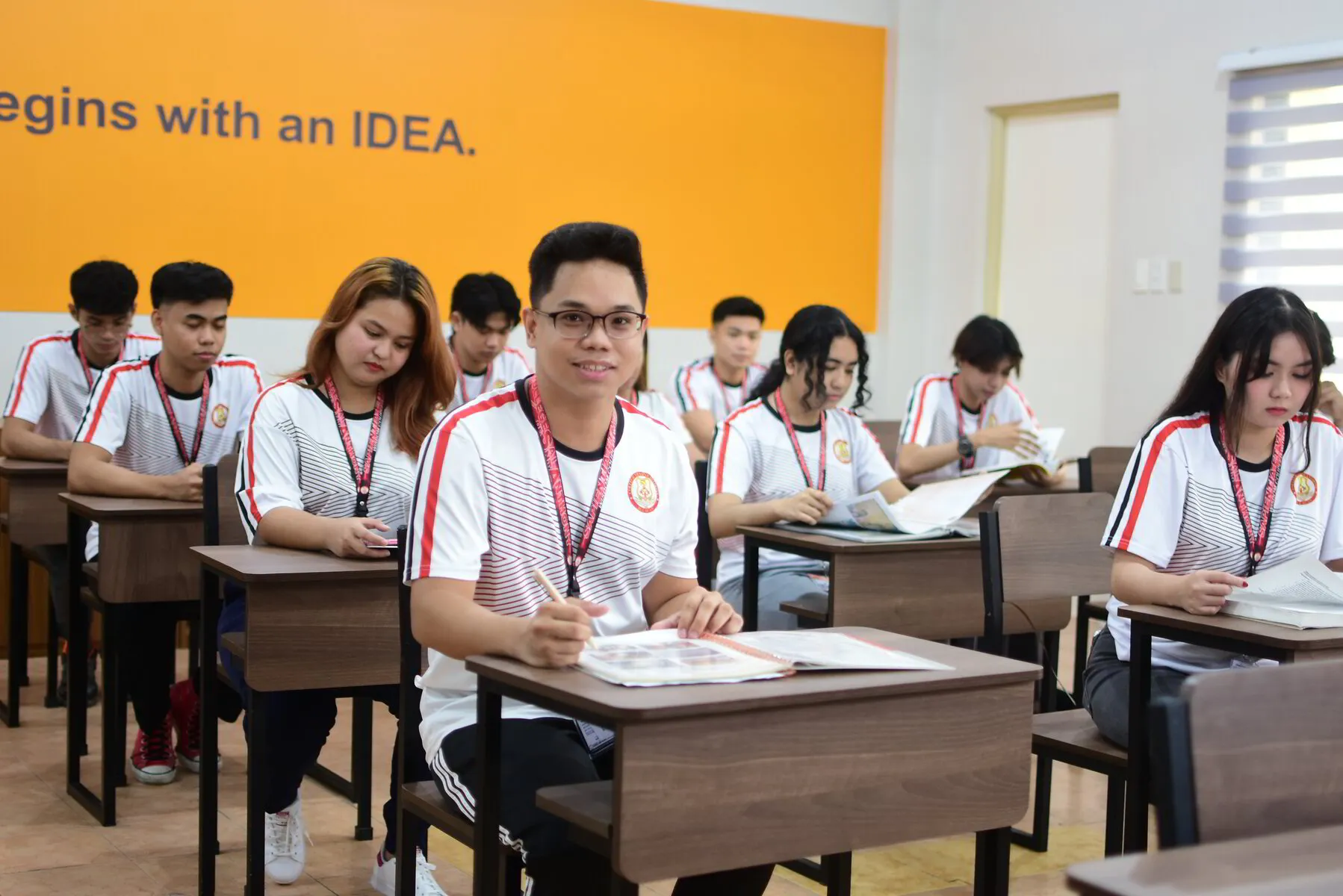 How to Choose the Right College Course