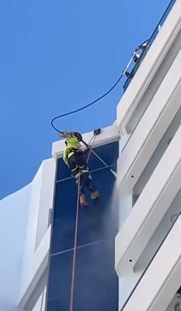 High rise exterior cleans