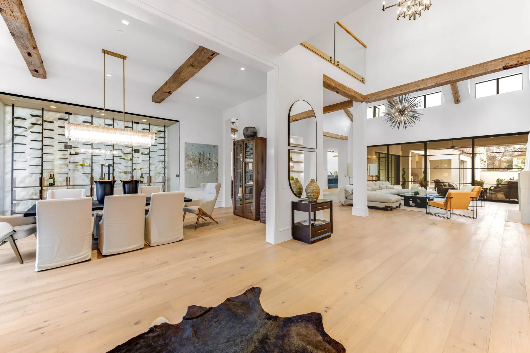 The Allure of Santa Barbara-Style Architecture, image size:1800x1200