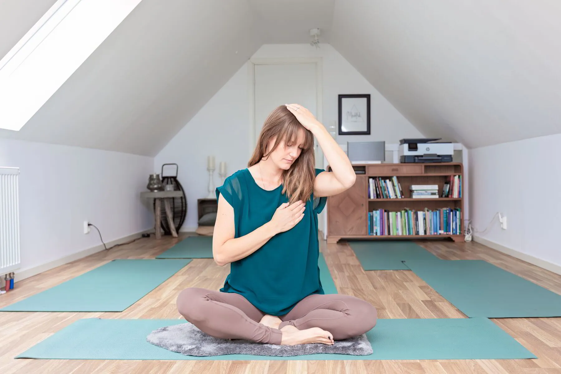 Drop-in-pass Sensing Yoga online