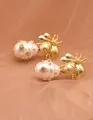 Луксозни обеци с култивирани перли и цирконии QUEEN OF PEARLS с пчела 