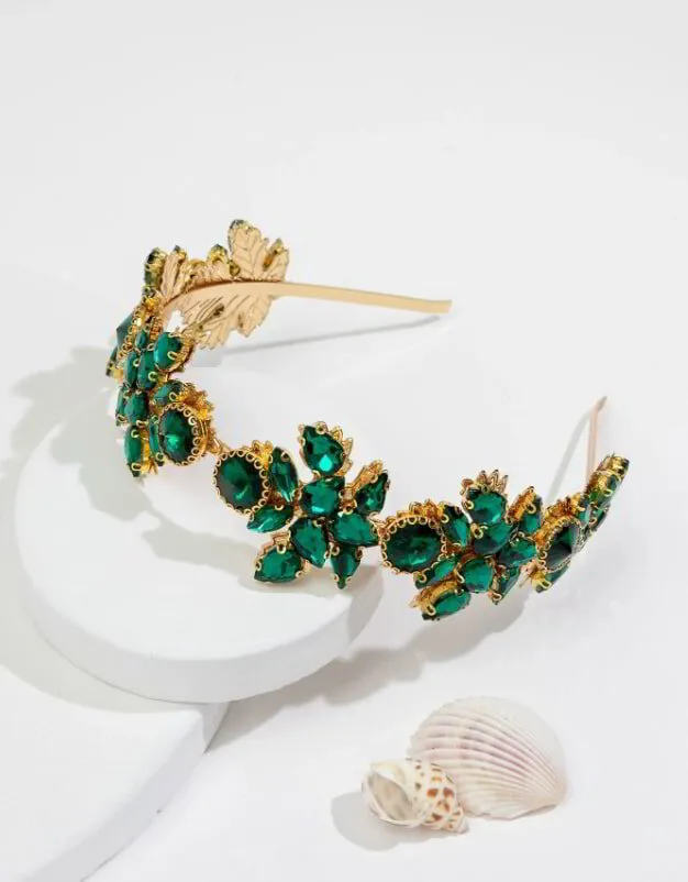 Луксозна диадема CRYSTAL LEGEND със зелени кристали  дизайн 