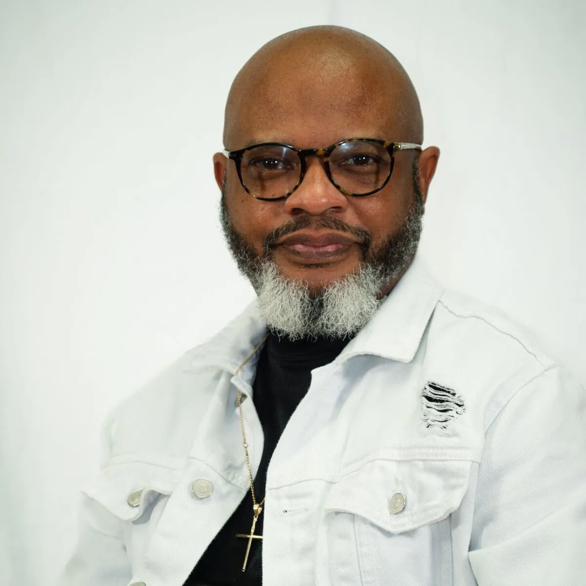 Pastor Eric Richards