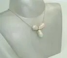 Schoeffel Kette mit drei Perlen & 0,1ct Diamant in 18K Weißgold Schöffel Collier