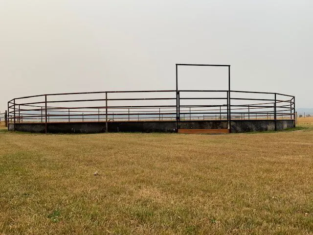 Round Pen 