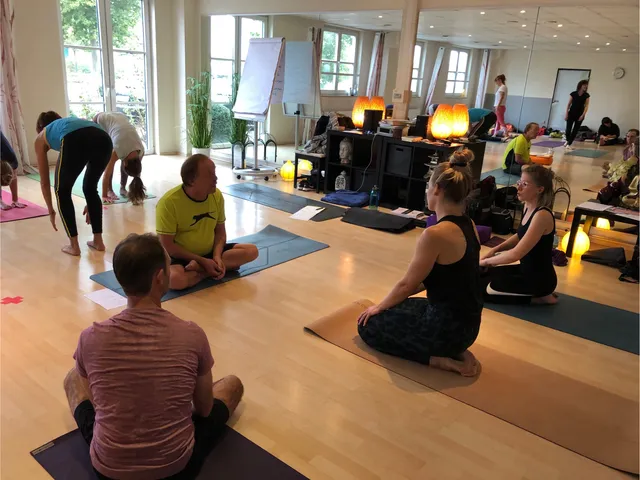 Qi-Life Yoga Akademie — yoga-studio i Andernach — 3