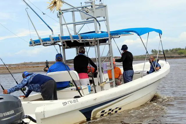 Maya Jade Pesca - Pesca deportiva en el Mar, Guatemala.