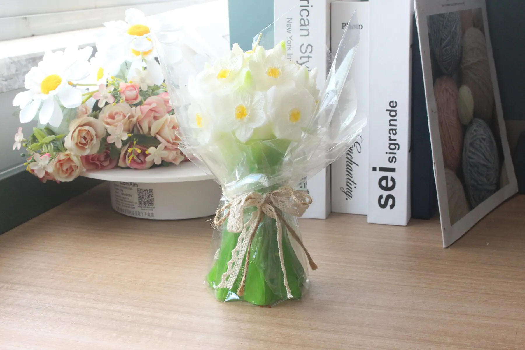 Daffodil Candle