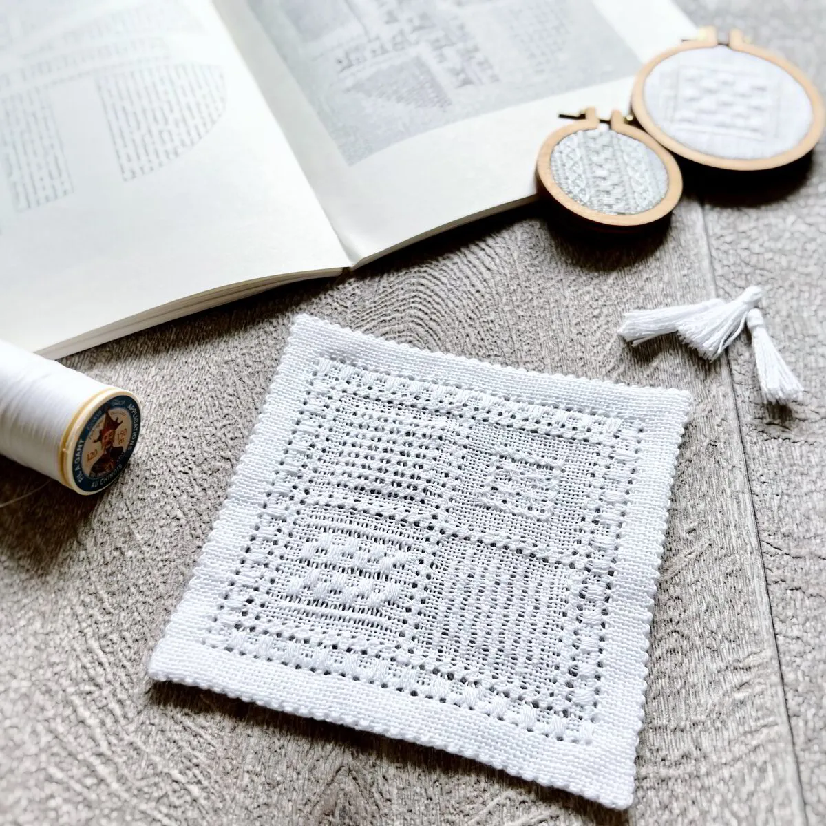 【 キット】プルレッド刺繍ミニサンプラー講座用