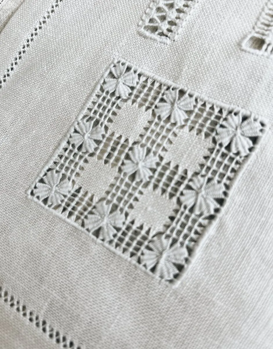 フランスアンティークドロンワーク・手刺繍モノグラムホワイト
