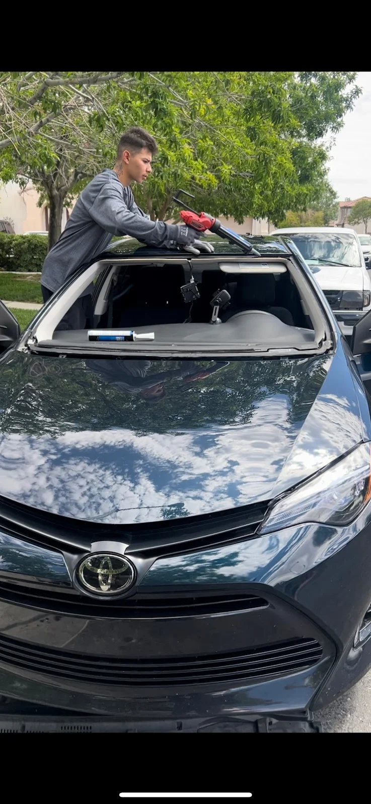 Best Auto Glass Shop in Las Vegas Nevada Windshield Replacement