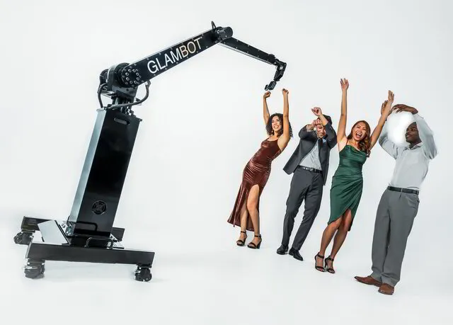 Glambot Rentals in Montgomery, Alabama | RK Photobooths LLC