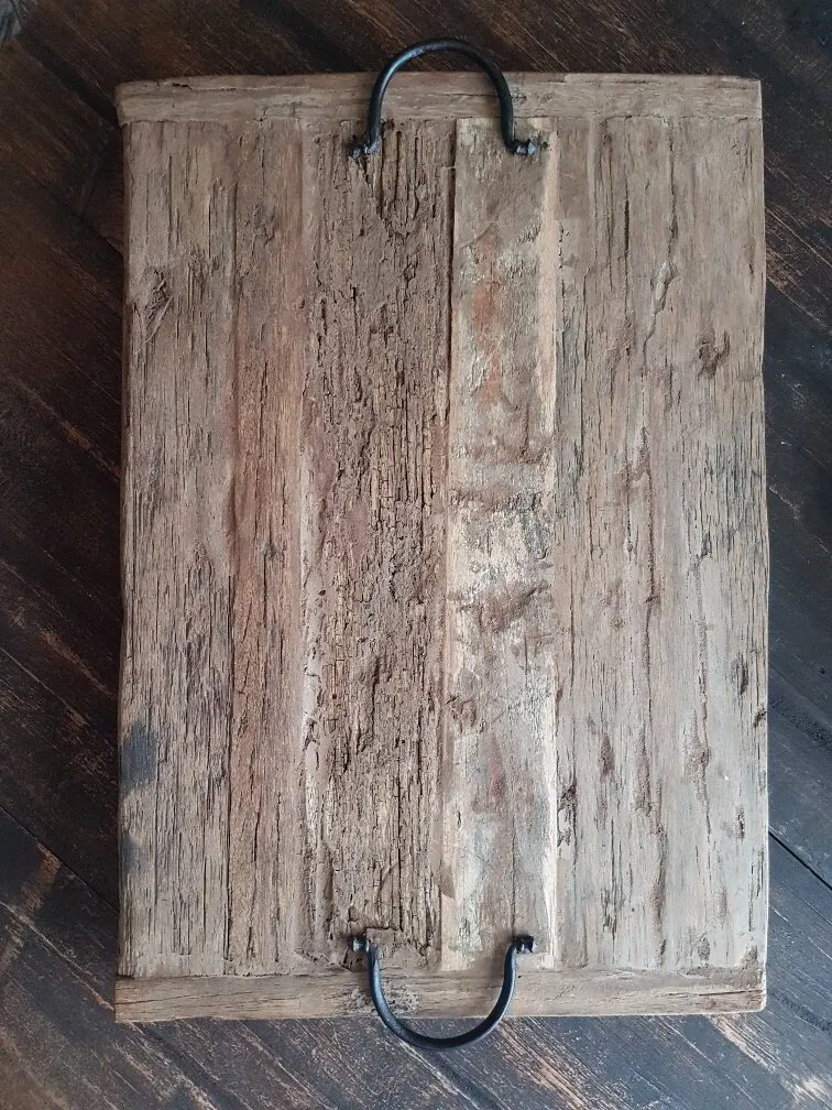 Stoer houten dienblad