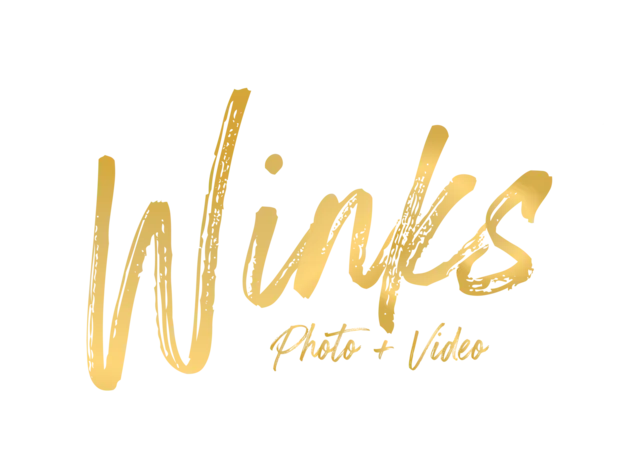 winks photo booth logo